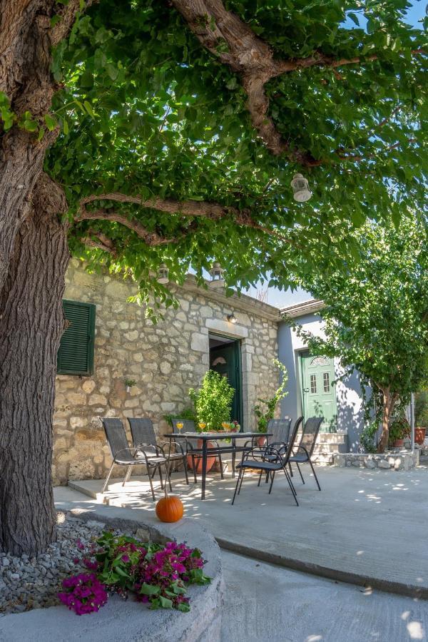 Villa Mouria Pinakokhorion エクステリア 写真